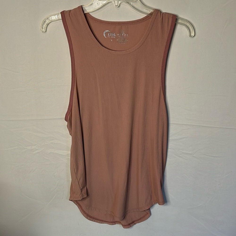 ZYIA active sleeveless‎ women’s workout tank size M